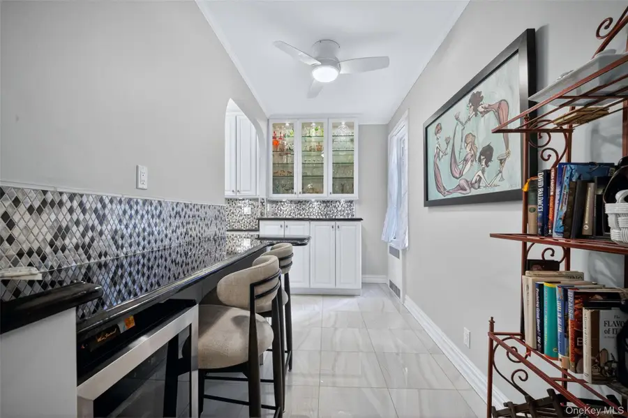 17 Gaynor Avenue #1D, Manhasset, NY 11030 - #3