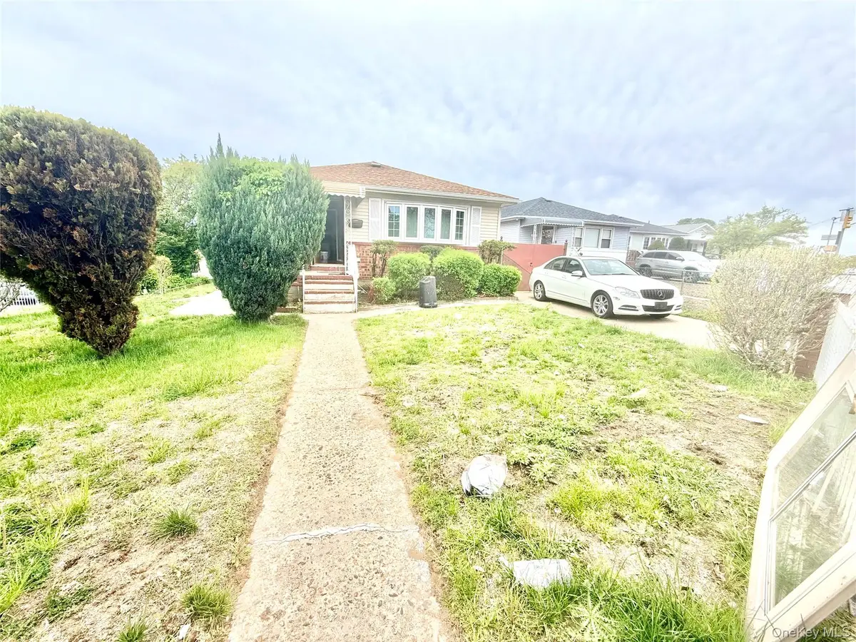 22518 S Conduit Avenue, Springfield Gardens, NY 11413 - #1