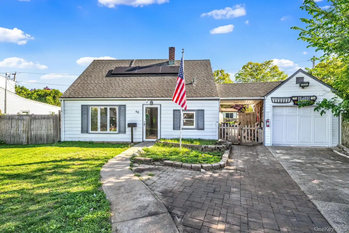 48 Curve Lane, Levittown, NY 11756 - #1