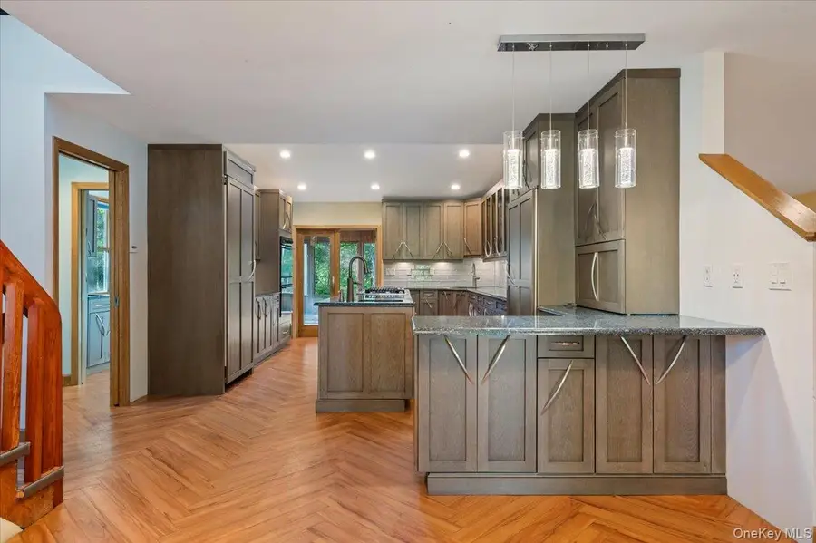 151 Seaman Neck Road, Dix Hills, NY 11746 - #3
