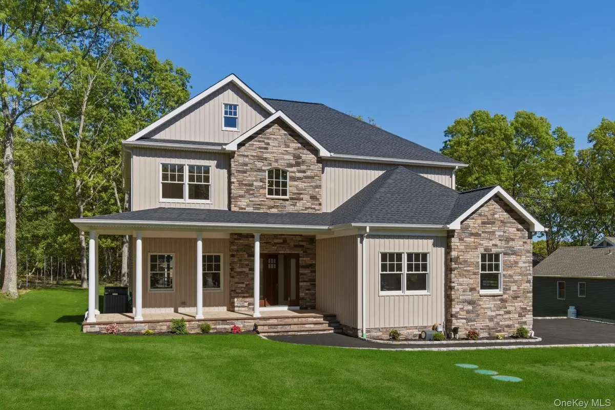 95 Grassy Pond Drive, Smithtown, NY 11787 - #1
