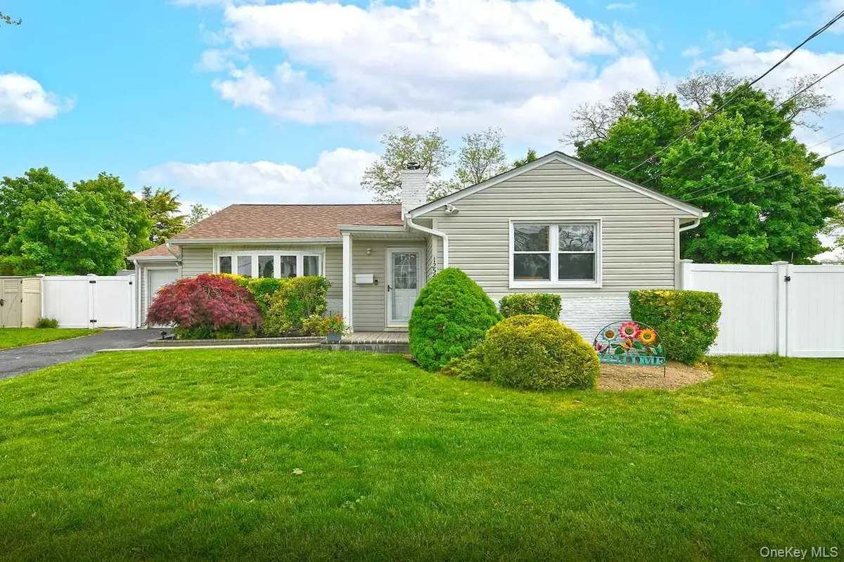1254 Parkwood Drive, Merrick, NY 11566 - #1