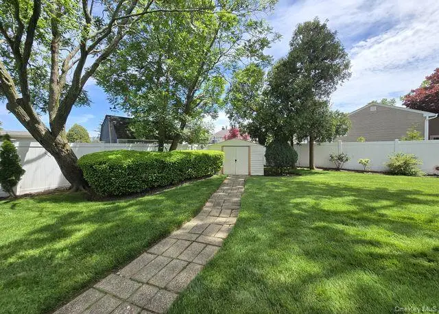 15 6th Avenue, Farmingdale, NY 11735 - #3