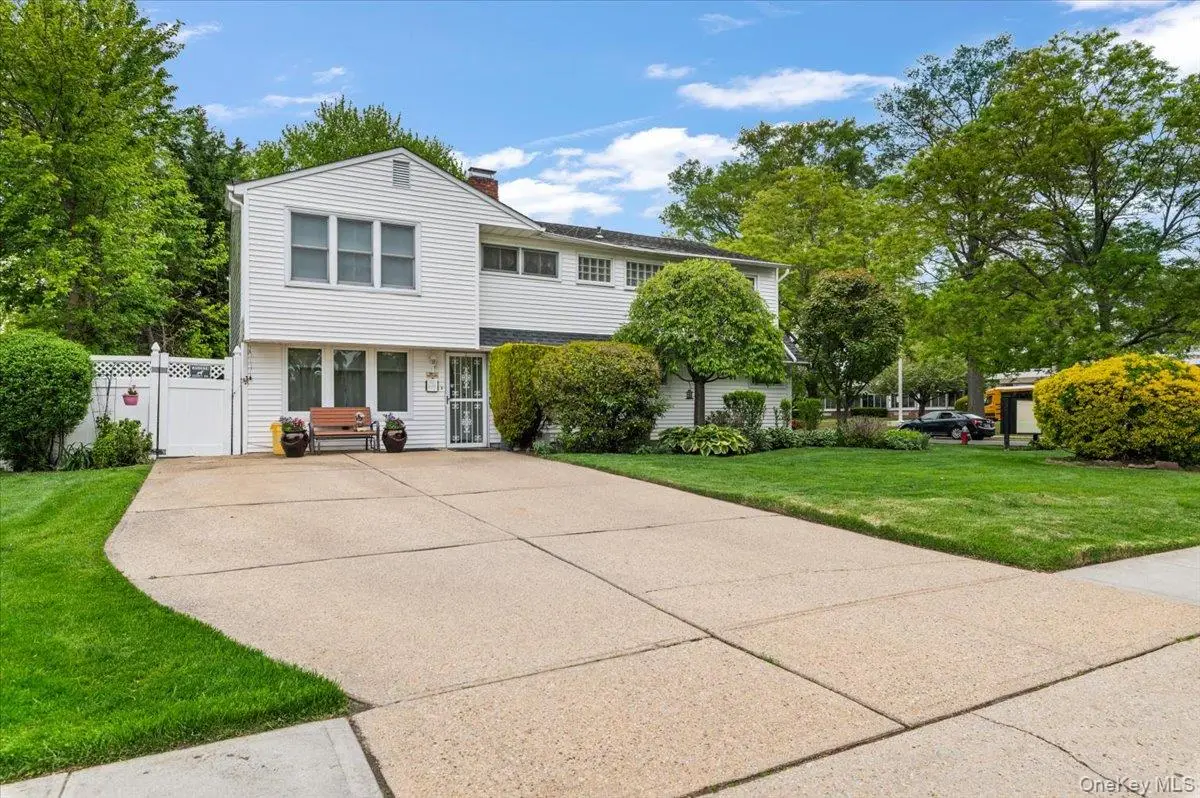 57 Meeting Lane, Hicksville, NY 11801 - #1
