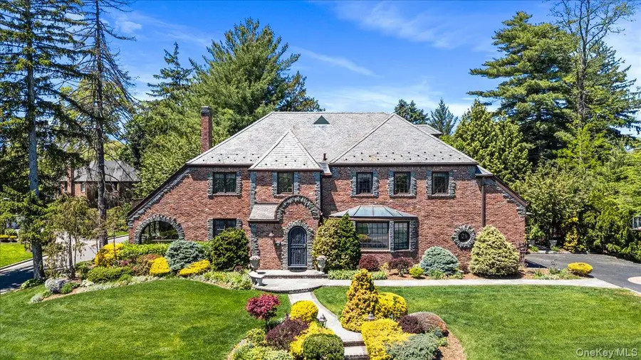 79 Aldershot Lane, Manhasset, NY 11030 - #2