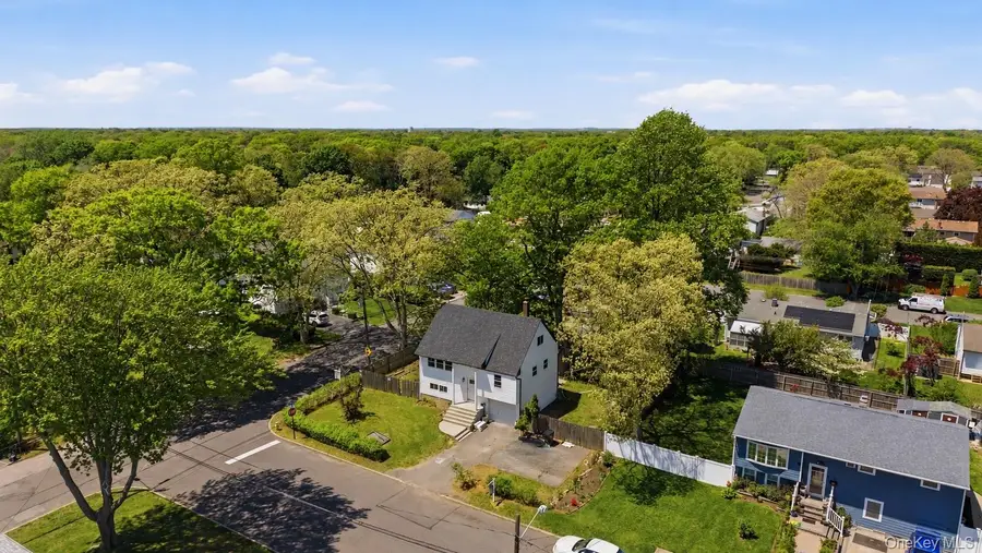125 Missouri Avenue, Bay Shore, NY 11706 - #2
