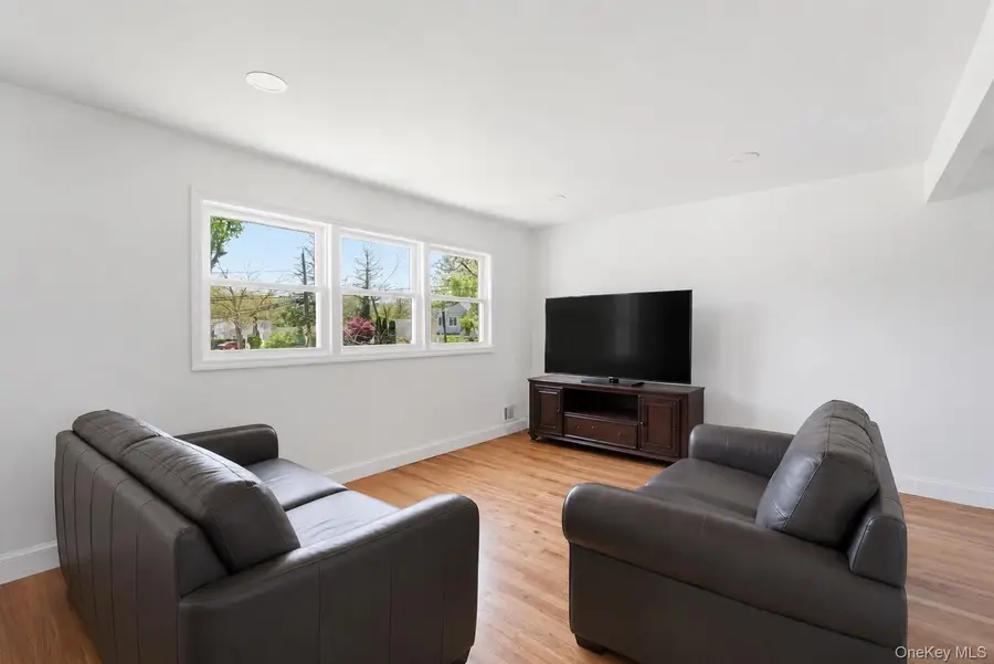 125 Missouri Avenue, Bay Shore, NY 11706 - #3