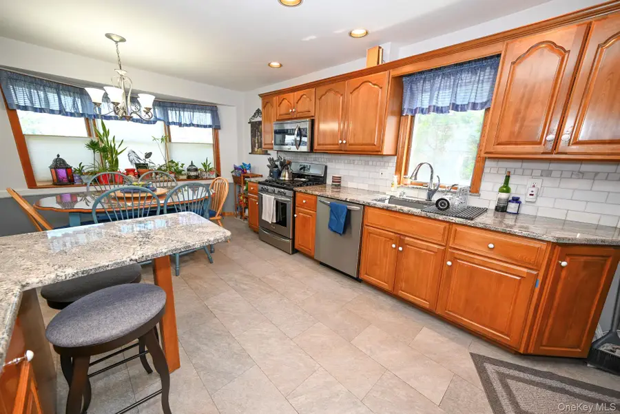 248 Fendale Street, Franklin Square, NY 11010 - #2