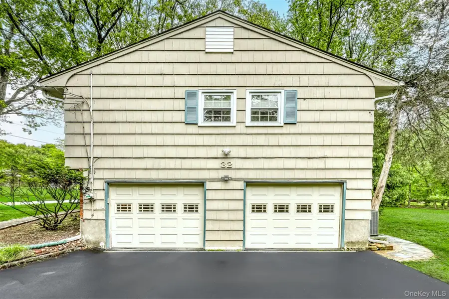32 Charlotte Drive, Spring Valley, NY 10977 - #3