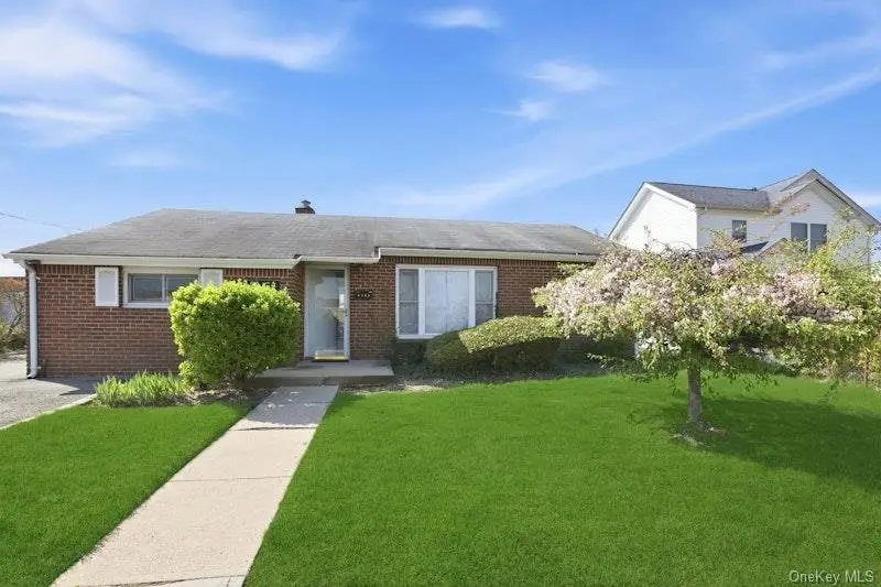 4169 Iris Place, Bethpage, NY 11714 - #1