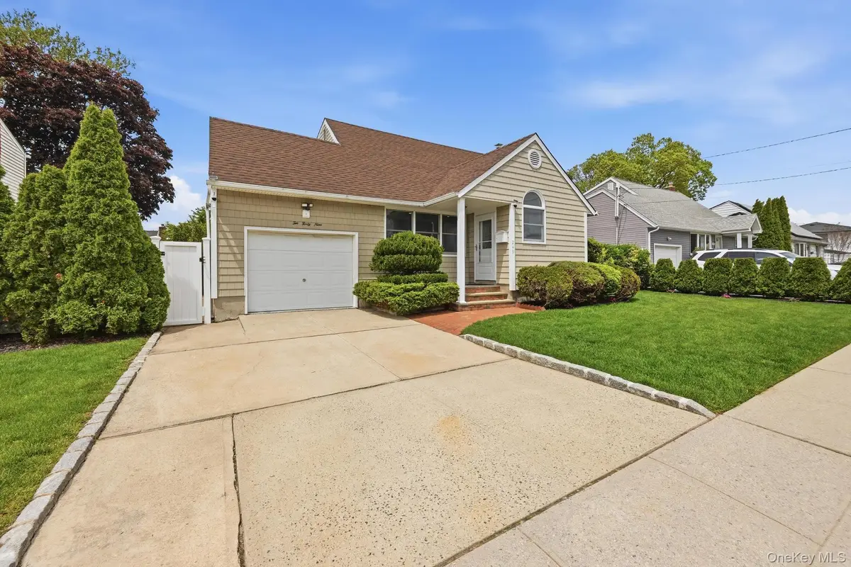 249 N 6th Street, Bethpage, NY 11714 - #1