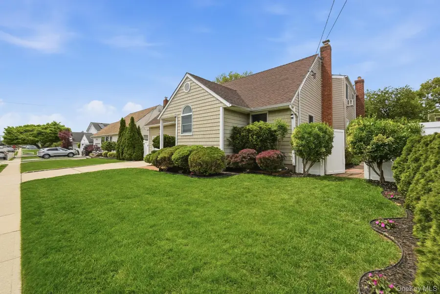 249 N 6th Street, Bethpage, NY 11714 - #2