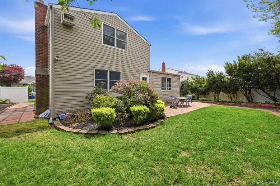 249 N 6th Street, Bethpage, NY 11714 - #3