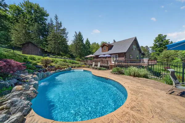 222 Bellvale Lakes Road, Warwick, NY 10990
