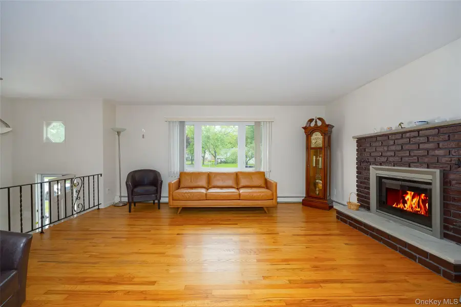 51 Carriage Hill Lane, Poughkeepsie, NY 12603 - #2