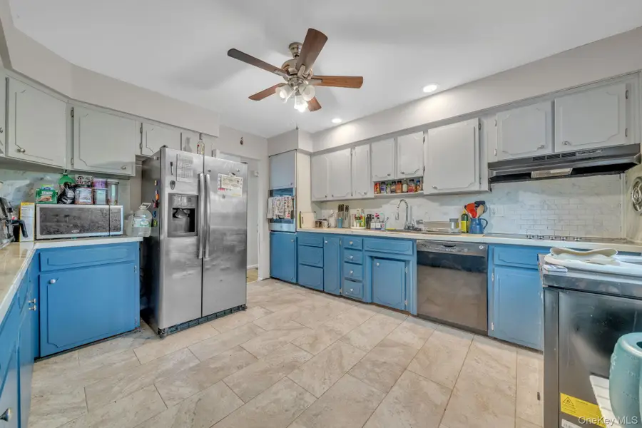 35 Arline Lane, East Islip, NY 11730 - #2