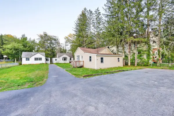 26 Edgewood Place, South Fallsburg, NY 12779