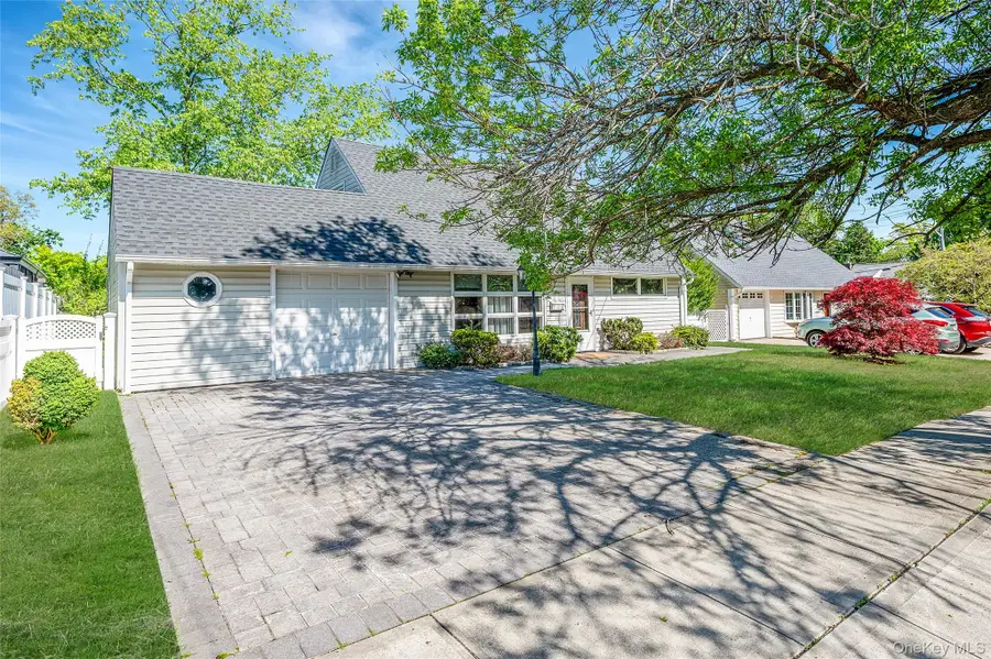 6 Arizona Avenue, Syosset, NY 11791 - #3