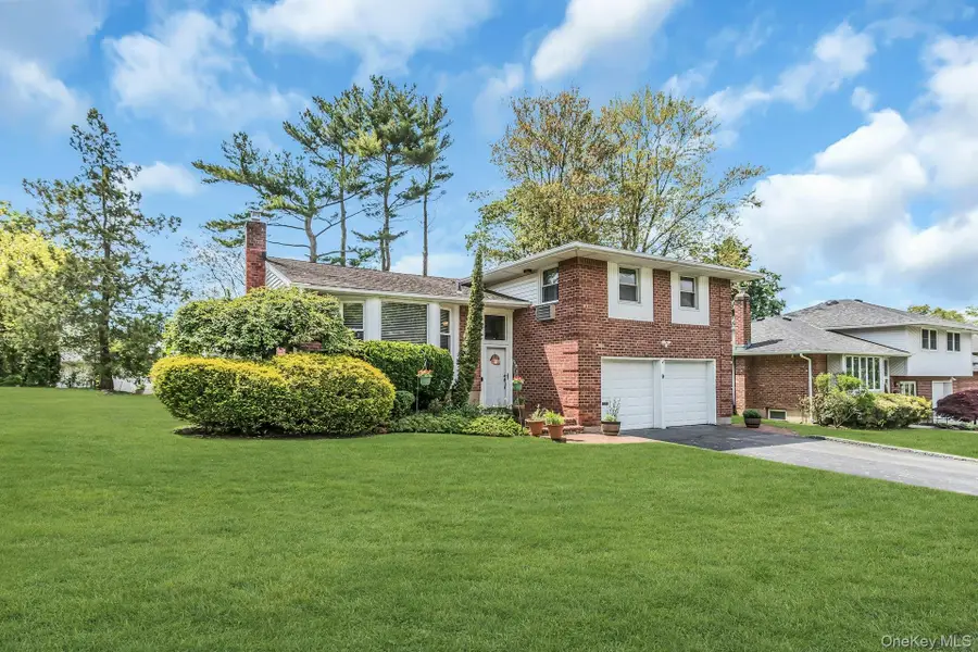 9 Avondale Road, Plainview, NY 11803 - #3