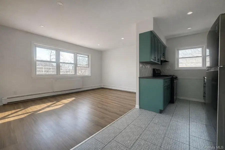 1726 Plainview Avenue, Far Rockaway, NY 11691 - #2