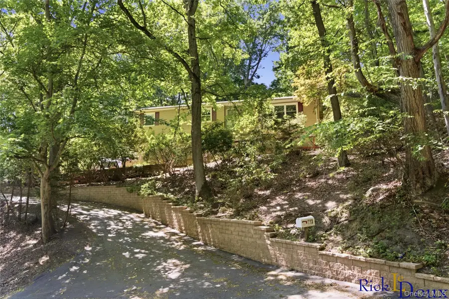 223 Old Post Road, Port Jefferson, NY 11777 - #2