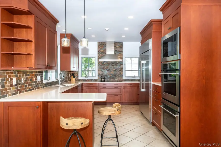 550 Forest Avenue, New Rochelle, NY 10804 - #2