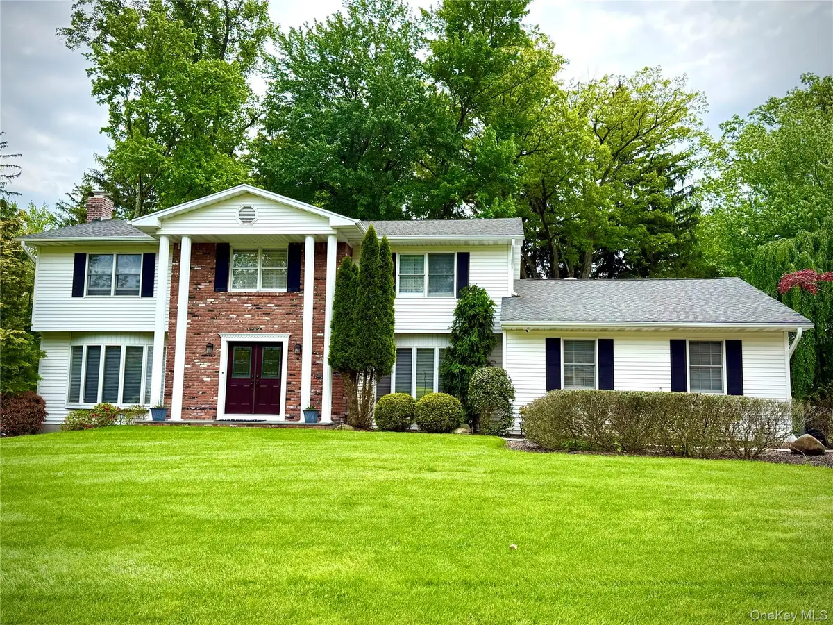 27 Rochelle Drive, New City, NY 10956 - #1