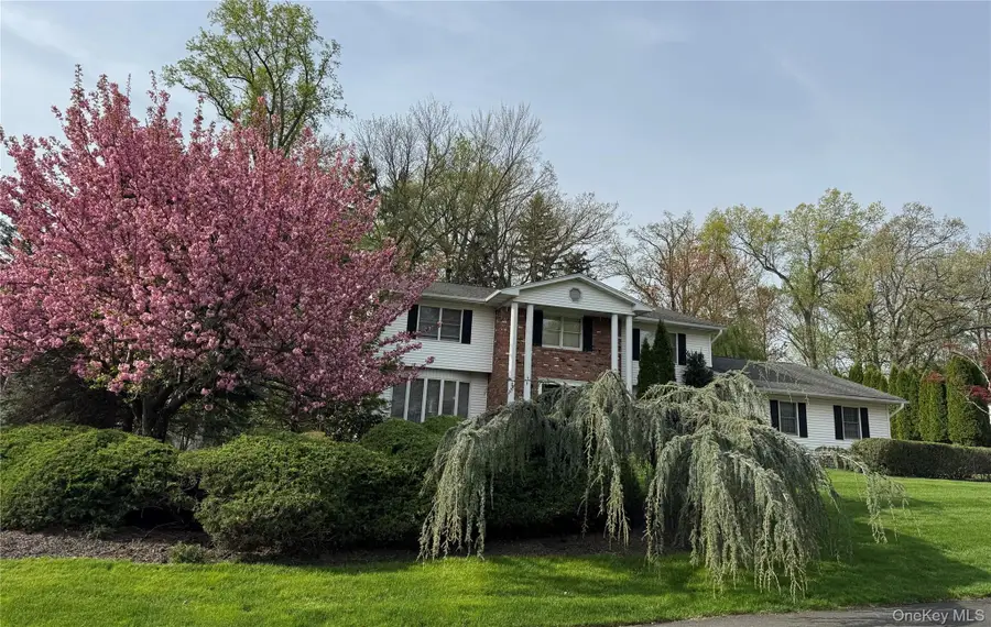 27 Rochelle Drive, New City, NY 10956 - #2