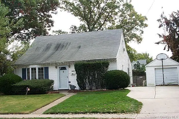 650 Eagle Avenue, West Hempstead, NY 11552