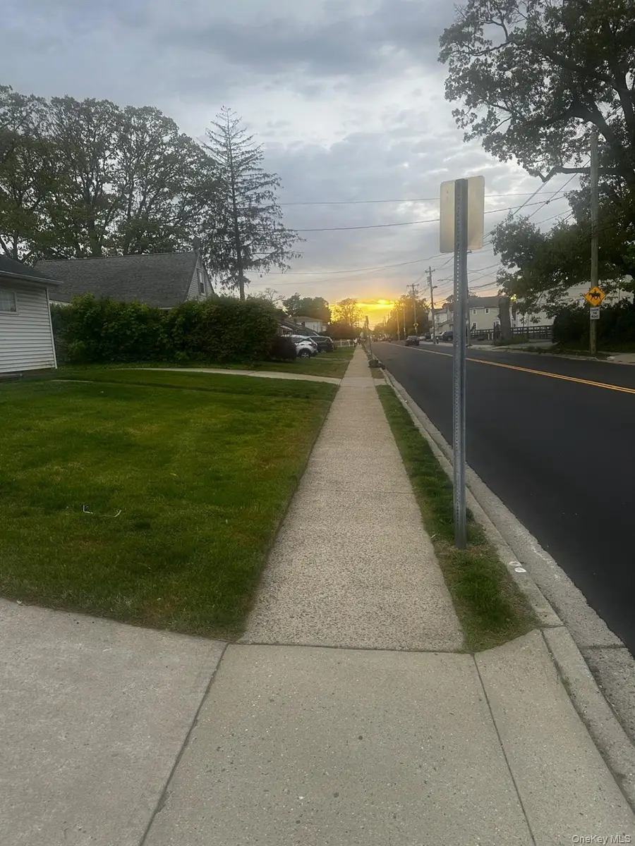 650 Eagle Avenue, West Hempstead, NY 11552 - #2