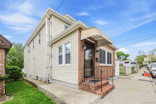 98 Seville Street, Elmont, NY 11003