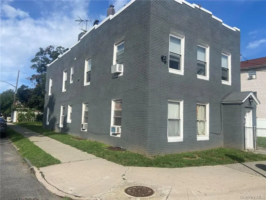 1225 Hollywood Avenue, Bronx, NY 10461 - #2