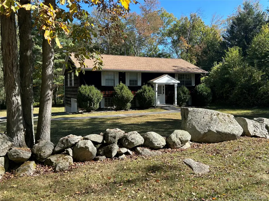 8 Center Road, Carmel, NY 10512 - Image #3