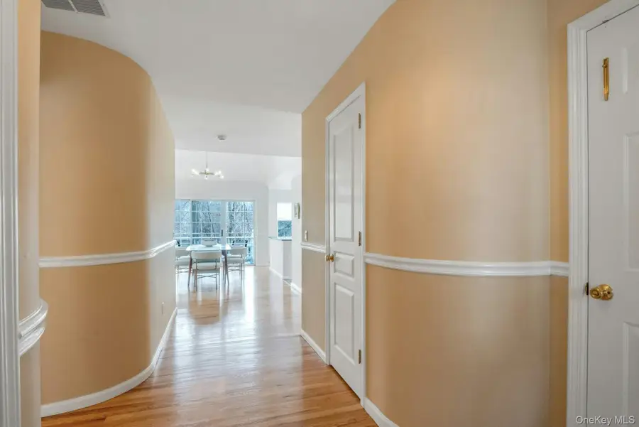 7 Deer Tree Lane, Briarcliff Manor, NY 10510 - #3