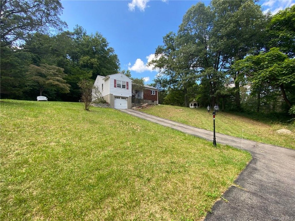 16 S Highland Road, Putnam Valley, NY 10579 BHGRE