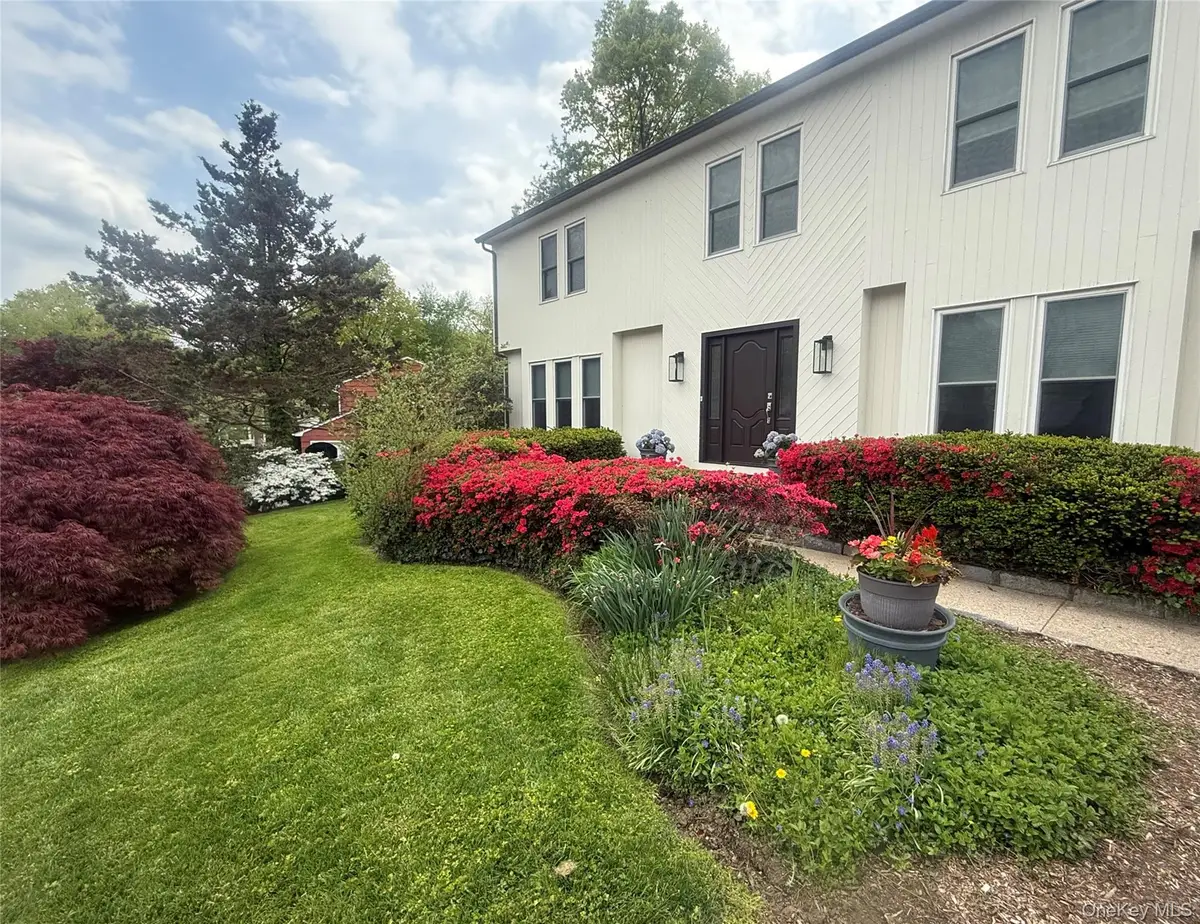 15 Devonshire Drive, White Plains, NY 10605 - #1