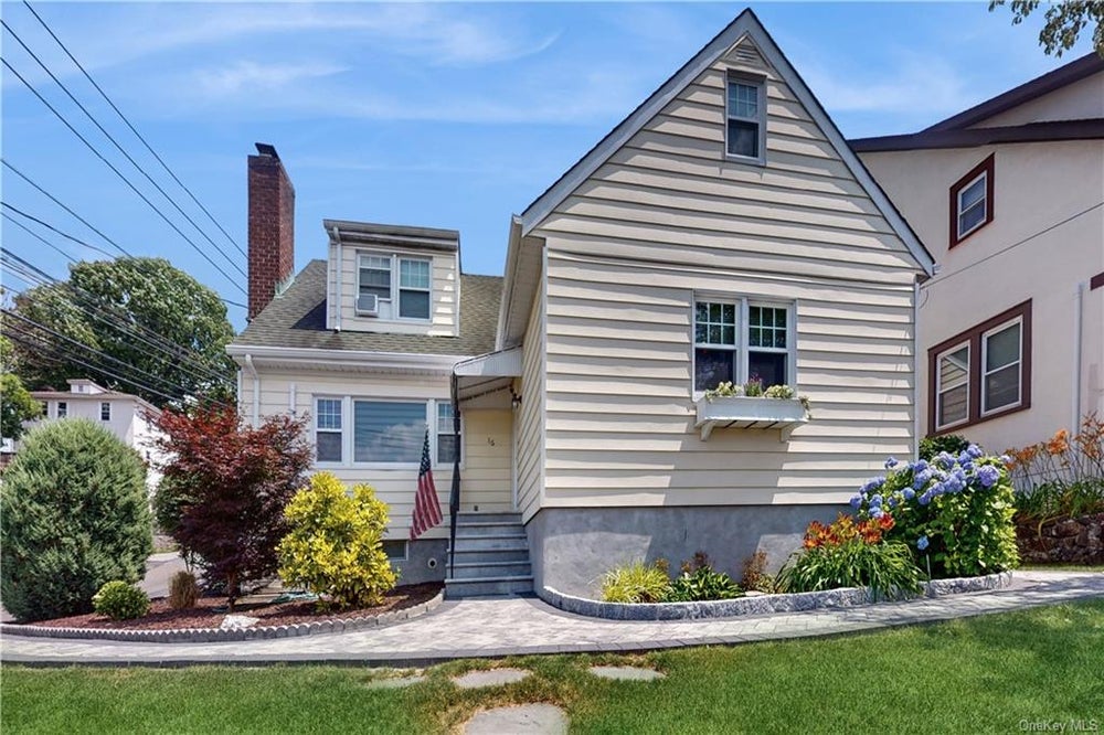 16 N Mortimer Avenue, Elmsford, NY 10523 BHGRE