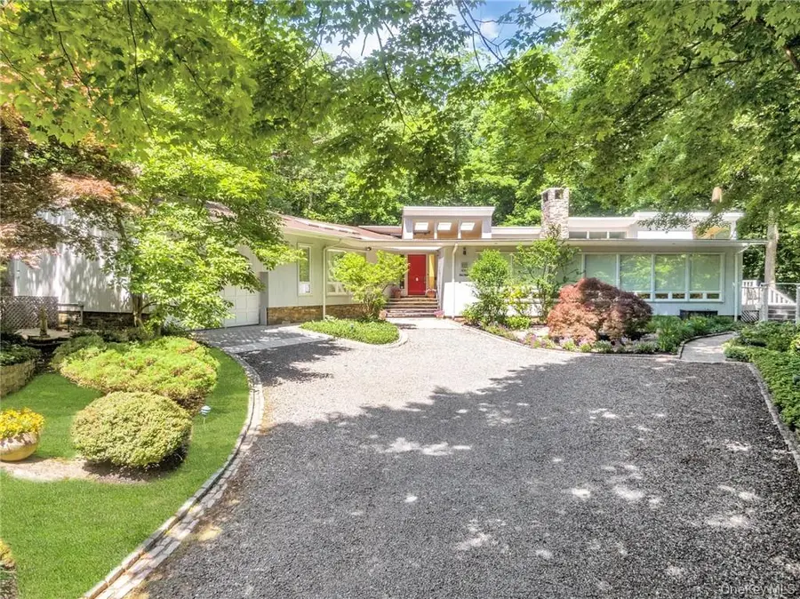 5 Deerfield Lane, Mamaroneck, NY 10543 - Image #3