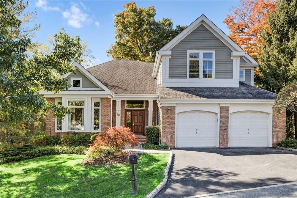 10 Longledge Drive, Port Chester, NY 10573 BHGRE