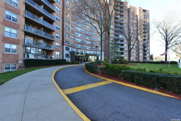 61-20 Grand Central Parkway #C500, Forest Hills, NY 11375