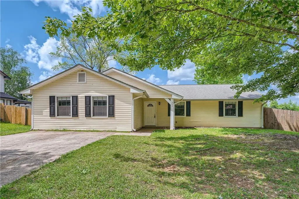 301 Deerfield Drive, Jonesboro, GA 30238 - Image #1