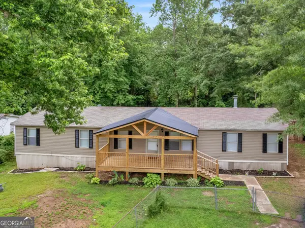 112 Skyland Drive E, Locust Grove, GA 30248