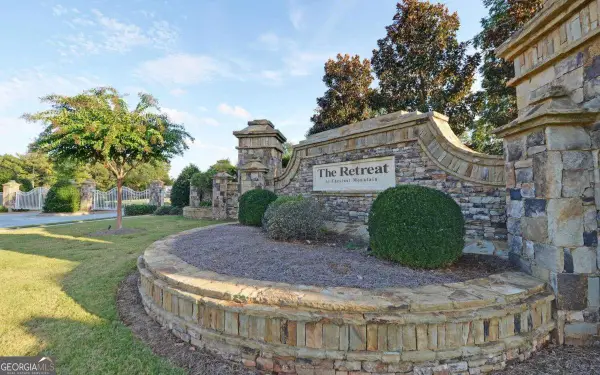 5356 Retreat Drive, Flowery Branch, GA 30542