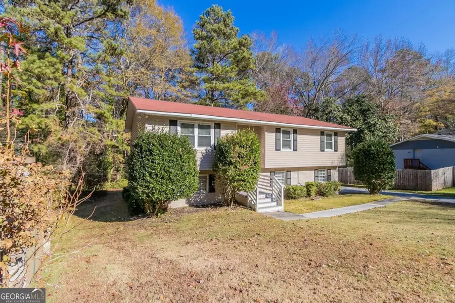 633 Larchmont Circle Nw, Atlanta, GA 30318 - Image #2