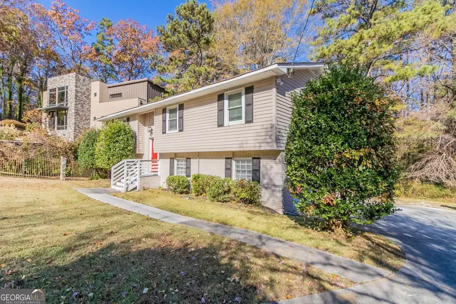 633 Larchmont Circle Nw, Atlanta, GA 30318 - Image #3