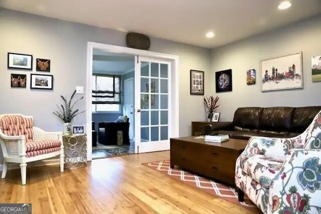 28 Glenald Way Nw, Atlanta, GA 30327 - Image #2