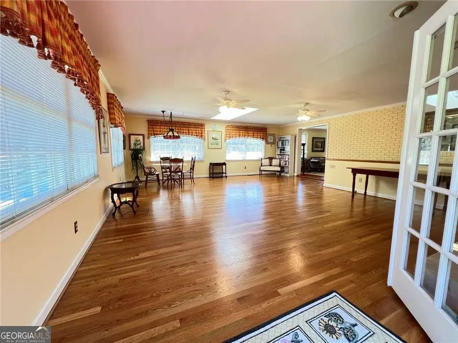 363 Seminole Drive Ne, Marietta, GA 30060 - Image #3