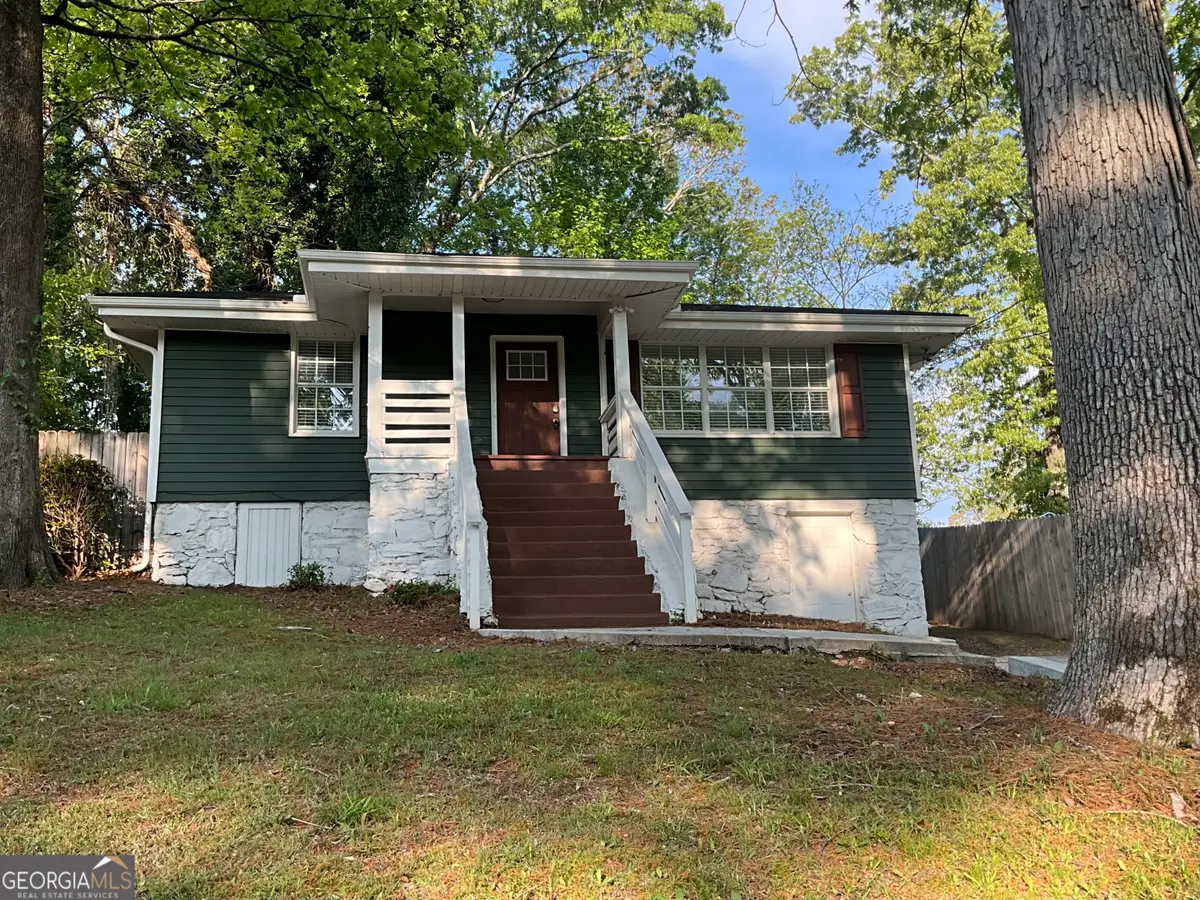 136 Victor Circle Nw, Atlanta, GA 30314 - Image #1