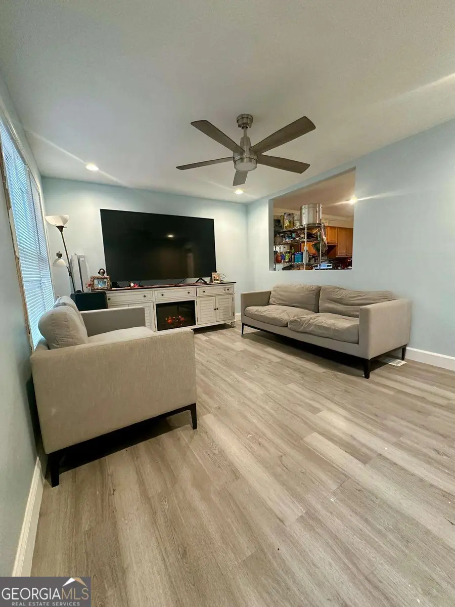 172 Scarsdale Drive, Riverdale, GA 30274 - Image #2