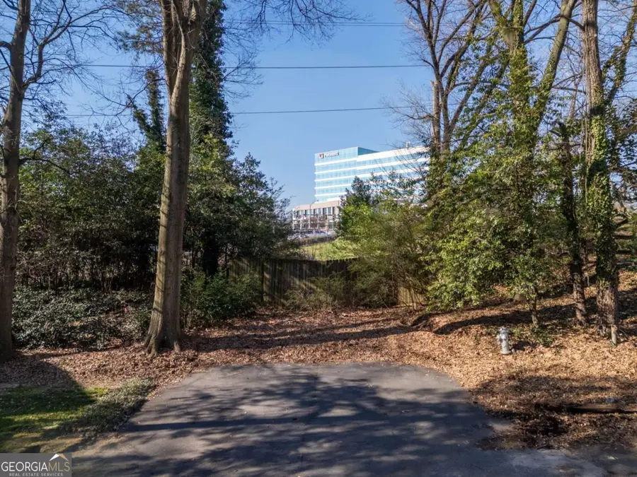 1849 Howell Mill Road Nw, Atlanta, GA 30318 - Image #3